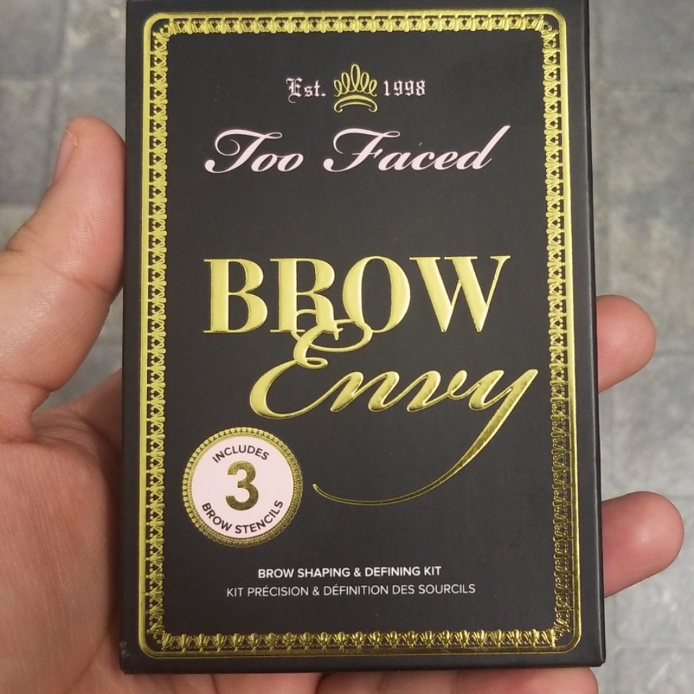 Brow Envy kit